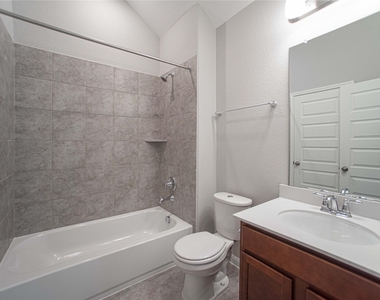 2224 Gadwall Court - Photo Thumbnail 23