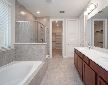 2224 Gadwall Court - Photo Thumbnail 18
