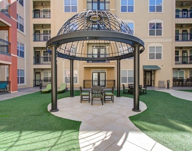 1711 Old Spanish Trail - Photo Thumbnail 31