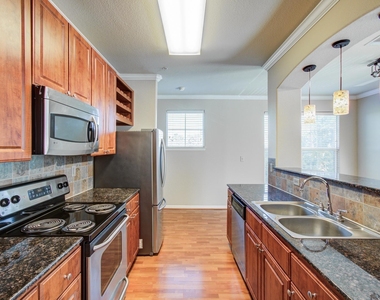 1711 Old Spanish Trail - Photo Thumbnail 10