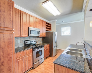 1711 Old Spanish Trail - Photo Thumbnail 8