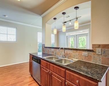 1711 Old Spanish Trail - Photo Thumbnail 9