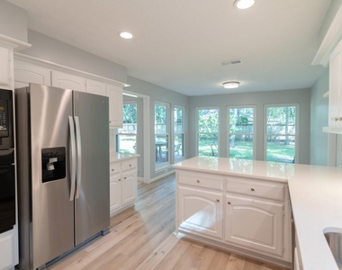 10 Coralvine Court - Photo Thumbnail 14