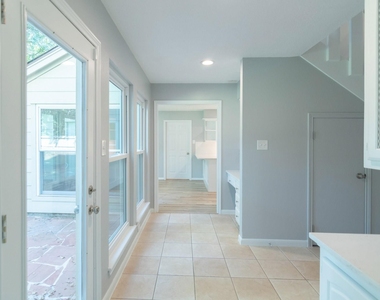 10 Coralvine Court - Photo Thumbnail 18
