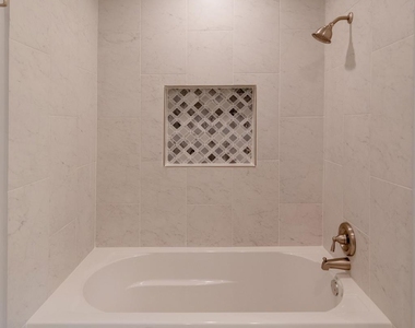 10 Coralvine Court - Photo Thumbnail 22
