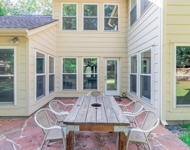 10 Coralvine Court - Photo Thumbnail 31