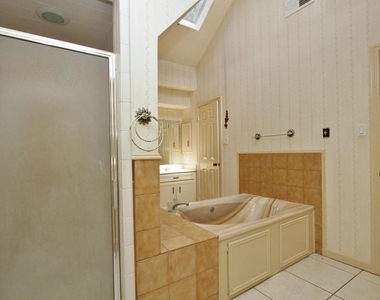 3339 Three Pines Drive - Photo Thumbnail 13