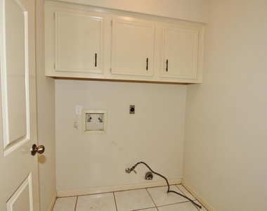 3339 Three Pines Drive - Photo Thumbnail 20