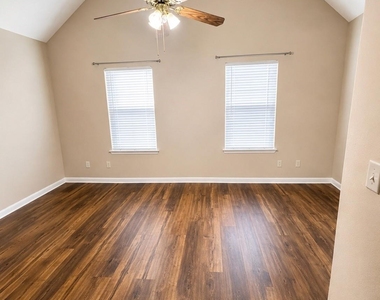 2910 Grants Lake Boulevard - Photo Thumbnail 6