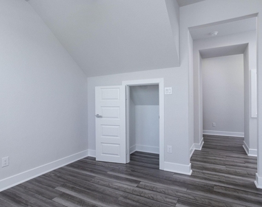 7603 Coral Lake Drive - Photo Thumbnail 12