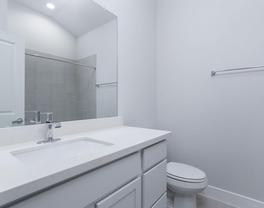 7603 Coral Lake Drive - Photo Thumbnail 21