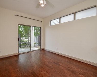 5311 Lillian - Photo Thumbnail 21