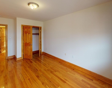 135-23 82nd Ave - Photo Thumbnail 9