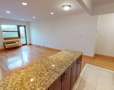 135-23 82nd Ave - Photo Thumbnail 5