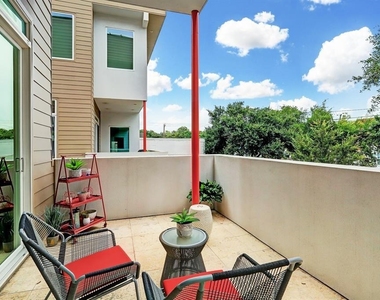 1512 Yale Street - Photo Thumbnail 16