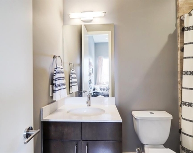 1512 Yale Street - Photo Thumbnail 24