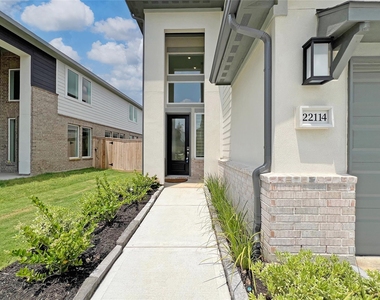 22114 Ingham Bluff Lane - Photo Thumbnail 3