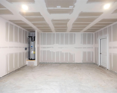 31114 Gayle Prairie Oaks Street - Photo Thumbnail 45