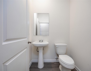 31114 Gayle Prairie Oaks Street - Photo Thumbnail 24