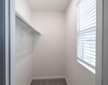 31114 Gayle Prairie Oaks Street - Photo Thumbnail 44