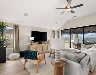 4722 Mulberry Shrubs Lane - Photo Thumbnail 3