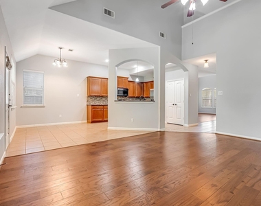 146 Black Swan Place - Photo Thumbnail 7