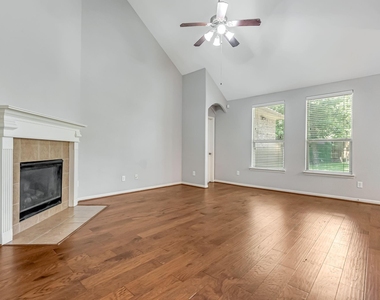 146 Black Swan Place - Photo Thumbnail 5