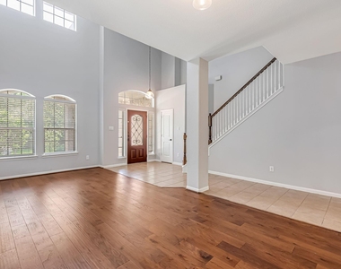 146 Black Swan Place - Photo Thumbnail 3