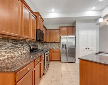 146 Black Swan Place - Photo Thumbnail 8