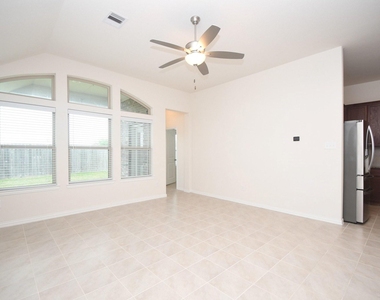 6142 Thief River Falls Drive - Photo Thumbnail 16