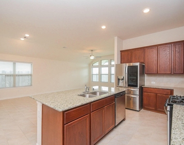 6142 Thief River Falls Drive - Photo Thumbnail 6