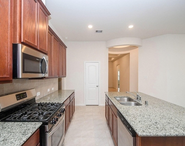 6142 Thief River Falls Drive - Photo Thumbnail 12