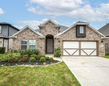 6142 Thief River Falls Drive - Photo Thumbnail 2