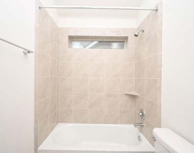 6142 Thief River Falls Drive - Photo Thumbnail 29