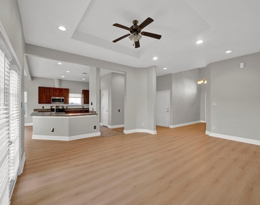 5395 Kyla Circle - Photo Thumbnail 14