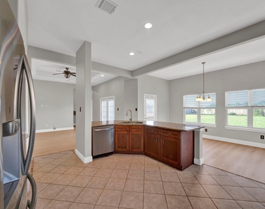 5395 Kyla Circle - Photo Thumbnail 7