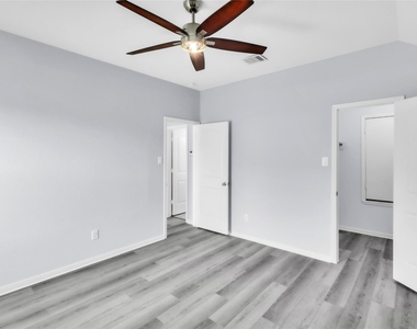 19111 W Windhaven Terrace Trail - Photo Thumbnail 32