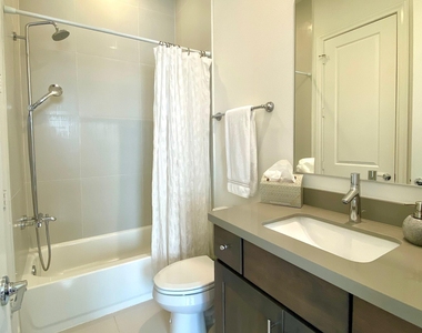 6037 Matthew Oaks Place - Photo Thumbnail 16