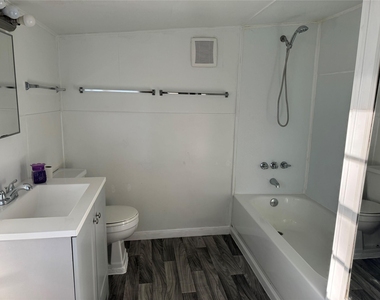 406 S 7th Street - Photo Thumbnail 1