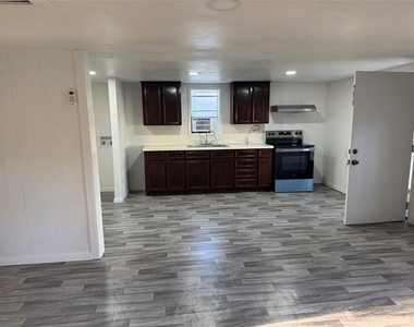 406 S 7th Street - Photo Thumbnail 5