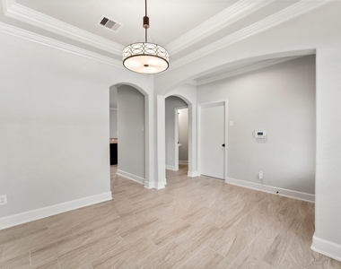 2590 Magnolia Fair Way - Photo Thumbnail 5