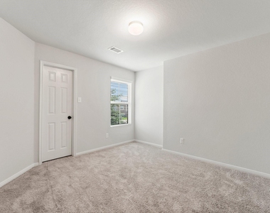 2590 Magnolia Fair Way - Photo Thumbnail 24