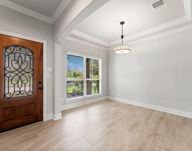 2590 Magnolia Fair Way - Photo Thumbnail 4
