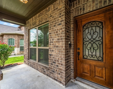2590 Magnolia Fair Way - Photo Thumbnail 2