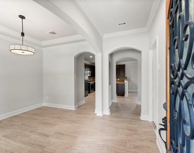 2590 Magnolia Fair Way - Photo Thumbnail 3
