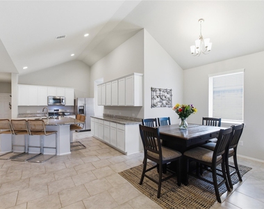 4110 Magliana Lane - Photo Thumbnail 5