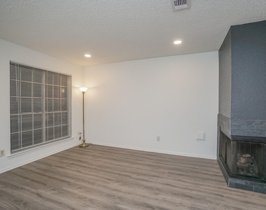 2810 Grants Lake Boulevard - Photo Thumbnail 12