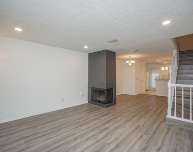 2810 Grants Lake Boulevard - Photo Thumbnail 13