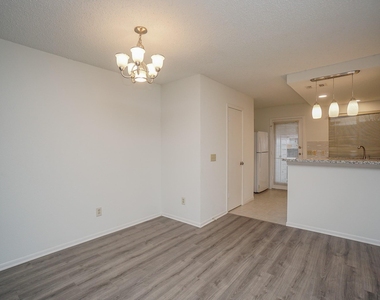 2810 Grants Lake Boulevard - Photo Thumbnail 15