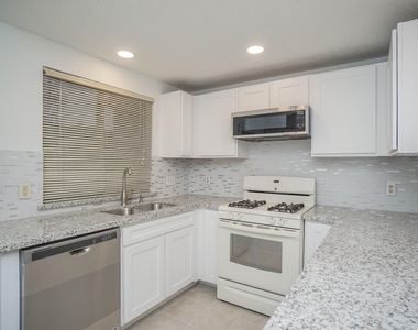 2810 Grants Lake Boulevard - Photo Thumbnail 18
